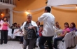 Después de desayunar Leo organizó un concurso de baile, que animó a los asistentes.